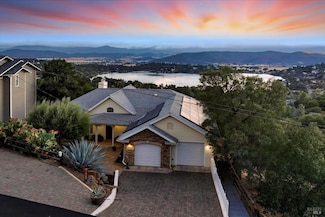 18530 Glenwood Rd, Hidden Valley Lake, CA 95467