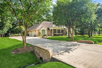 1114 Commons Waterway, Huffman, TX 77336