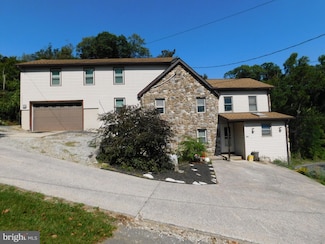 15183 Charmian Rd, Blue Ridge Summit, PA 17214