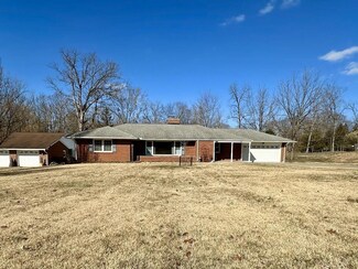 93 Fruit Hill Dr, Chillicothe, OH 45601