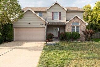 13 Breckenwood Ct, Bloomington, IL 61704
