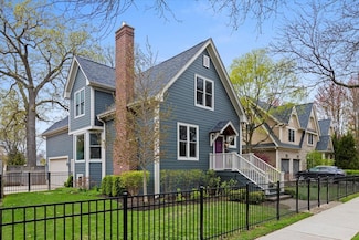 629 Prairie Ave, Wilmette, IL 60091
