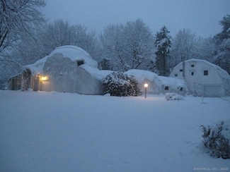 11 Day Rd, Cornwall Bridge, CT 06754