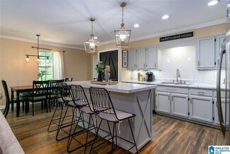 5421 Pine St, Mulga, AL 35118