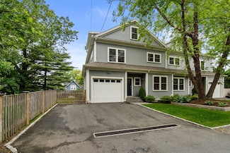 2 Rockwood Terrace Unit 2, Auburndale, MA 02466