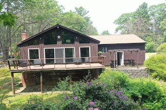 109 Bartlett Rd, Kittery, ME 03904