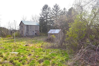 17077 Pine Hill Rd, Metamora, IN 47030