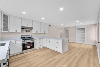 621 Rosita St, Santa Ana, CA 92703