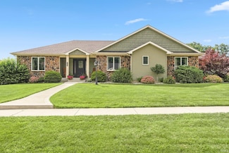 1176 W Whitetail Dr, Columbia City, IN 46725