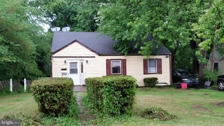 2017 Cherri Dr, Falls Church, VA 22043
