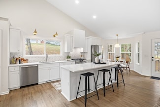 209 Pin Oak Ct, Spring Hill, TN 37174