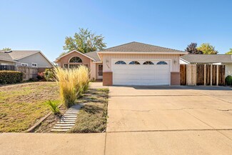 1752 Louise Ave, Medford, OR 97501