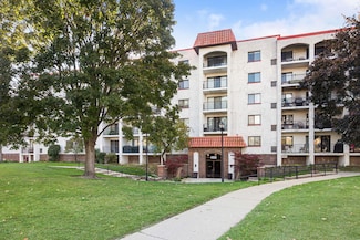 450 Plum Creek Dr Unit 410, Wheeling, IL 60090