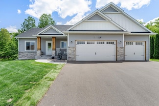 623 Elins Lake Rd SE, Cambridge, MN 55008
