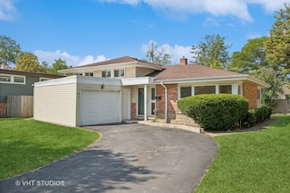 605 Romona Rd, Wilmette, IL 60091