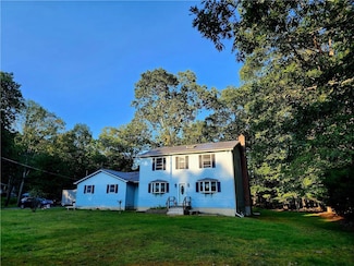 204 Cannon Ln, East Stroudsburg, PA 18302