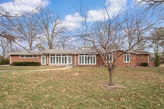 38 Ladue Estates Dr, Saint Louis, MO 63141