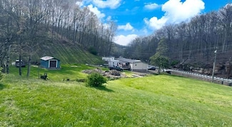 1569 Parkersburg Rd, Spencer, WV 25276