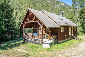129 Egyptian Creek Rd, Gallatin Gateway, MT 59730