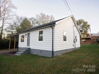 156 Eastwood St, Spindale, NC 28160