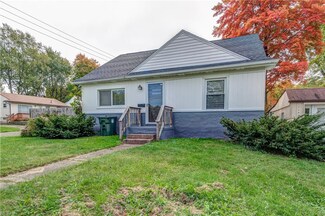 1302 39th St NW, Canton, OH 44709