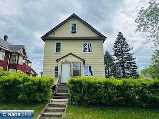 110 7th St S, Virginia, MN 55792