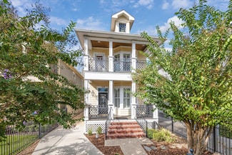 1315 W 22nd St, Houston, TX 77008