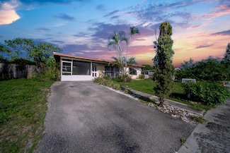 320 S 12th St, Lantana, FL 33462