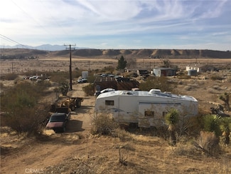 6719 Deep Creek Rd, Apple Valley, CA 92308