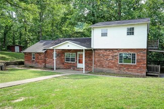 101 Koontz Ave, Clendenin, WV 25045