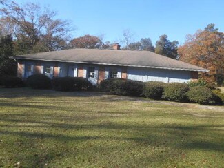 161 E Main St, Irwinton, GA 31042
