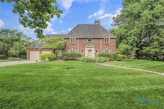 2461 Barrington Dr, Toledo, OH 43606