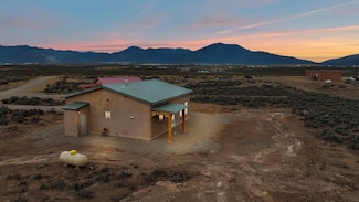 5 Taeo Loop, El Prado, NM 87529