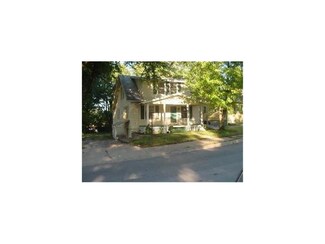 2416 S Sterling Ave, Independence, MO 64052