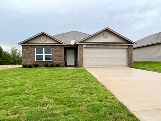 5181 Red Fox Trail, Bauxite, AR 72011