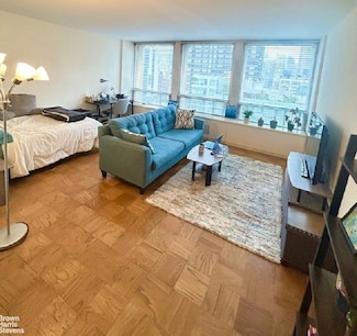 300 E 33rd St Unit 15G, New York, NY 10016