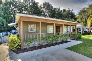 4075 42nd Square, Vero Beach, FL 32967