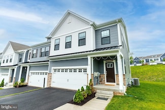 9 Rose Hill Way, Aston, PA 19014
