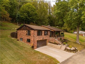 7012 Kanawha Farm Cir, Charleston, WV 25312