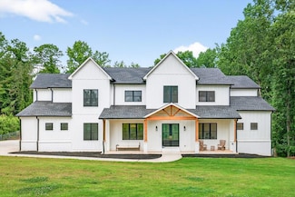 3180 Lee Dr, Buford, GA 30518