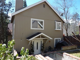 23739 Hillside Dr, Crestline, CA 92325