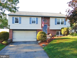 82 Scenic Dr, Denver, PA 17517