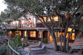 68 Arboleda Ln, Carmel Valley, CA 93924
