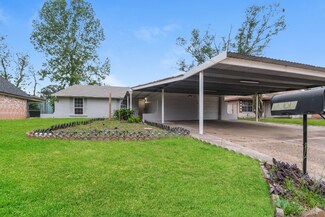 1607 Hidden Valley Dr, Houston, TX 77088