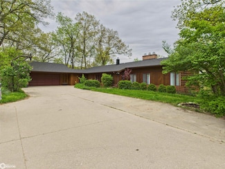33 Birchwood Dr, Ottumwa, IA 52501