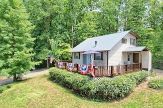 3259 Coffey Ln, Young Harris, GA 30582