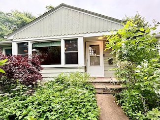 2527 Cleveland St NE, Minneapolis, MN 55418