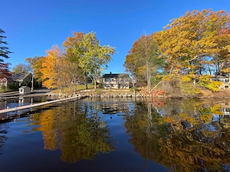 1047 Dover Rd, Epsom, NH 03234