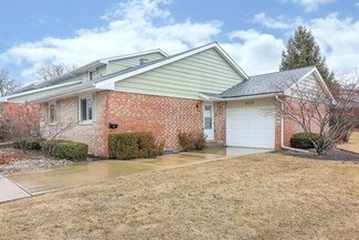 1523 Haverhill Dr Unit 5, Wheaton, IL 60189