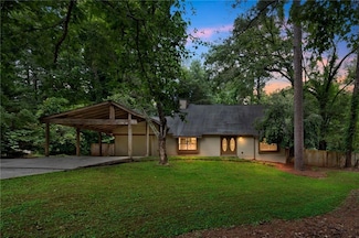 112 Valley Rd, Stockbridge, GA 30281
